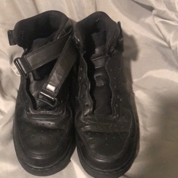 Men’s Nike - Picture 2 of 2